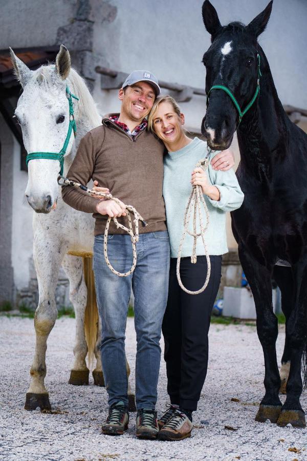 Tmbin'S Barn - Nature, Horses, Family Sežana المظهر الخارجي الصورة